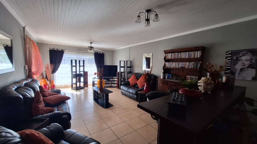 To Let 3 Bedroom Property for Rent in Bedelia Free State